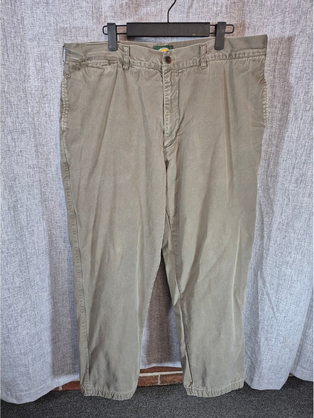 Size 40R Men’s Cabela’s Flannel-Lined Khaki Outdoor Pants NWT Flaw
